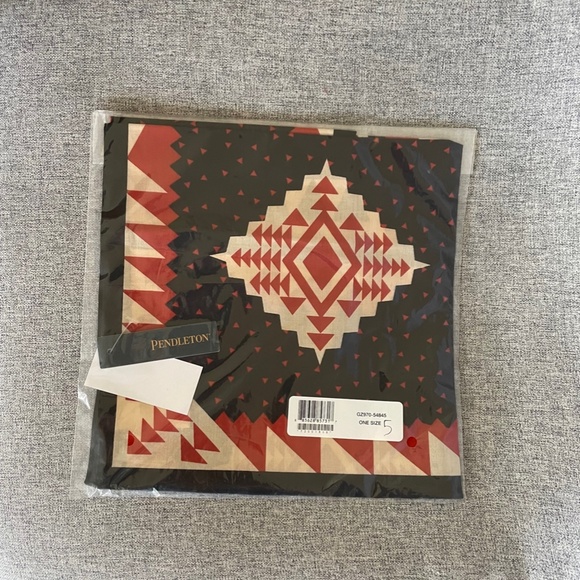 Pendleton Black and Red Bandana - Picture 2 of 2